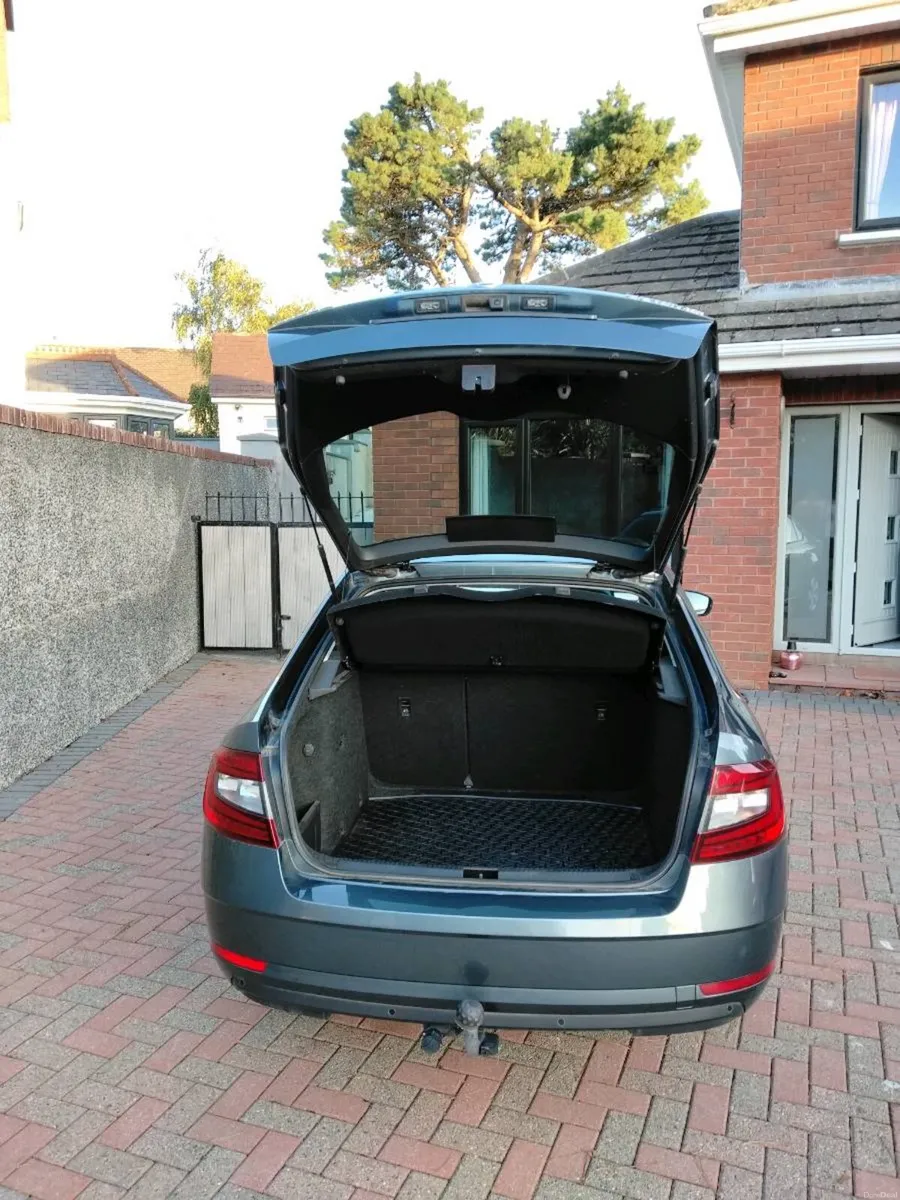 2019 Skoda Octavia - Image 4