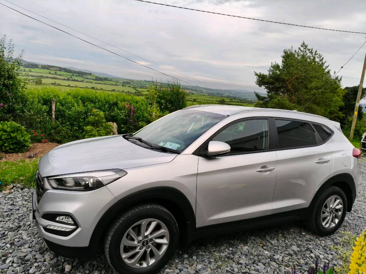 Tucson Executive 2.0 AWD - Image 2