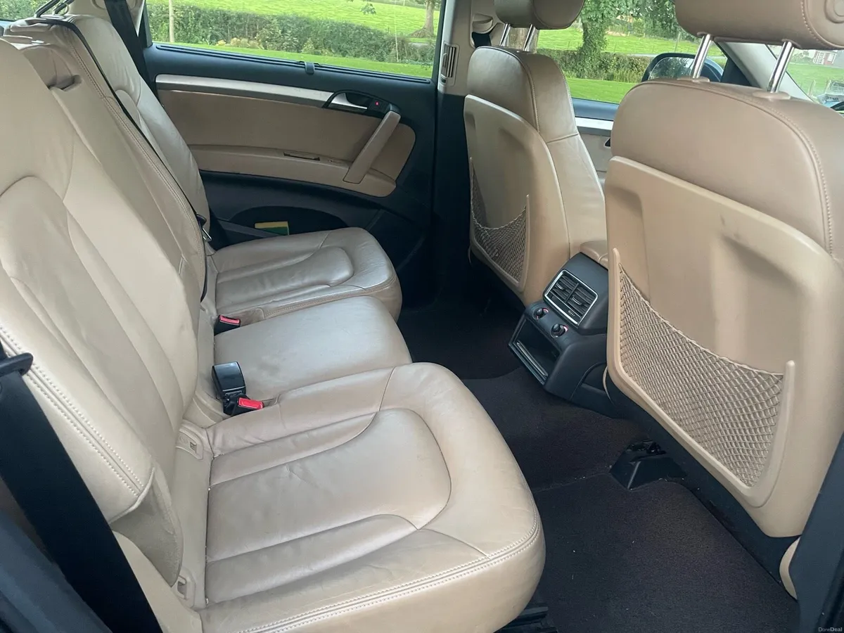 Audi Q7 - Image 3