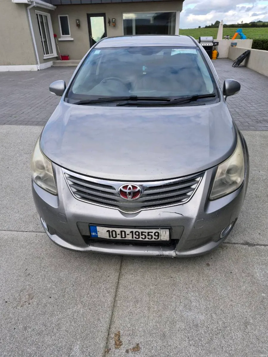 2010 Toyota Avensis - Image 2