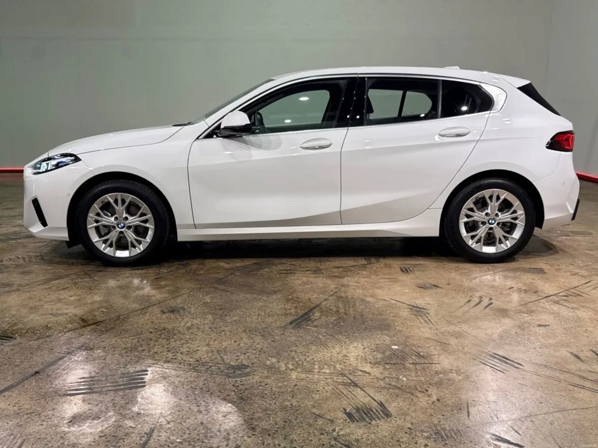 BMW 1-Series 120 NEW MODEL - 1.5 HYBRID AUTOMATIC - Image 6