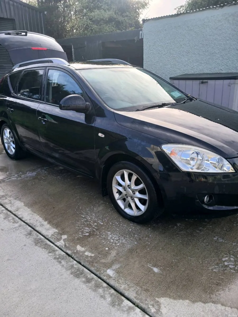 Car - Image 2