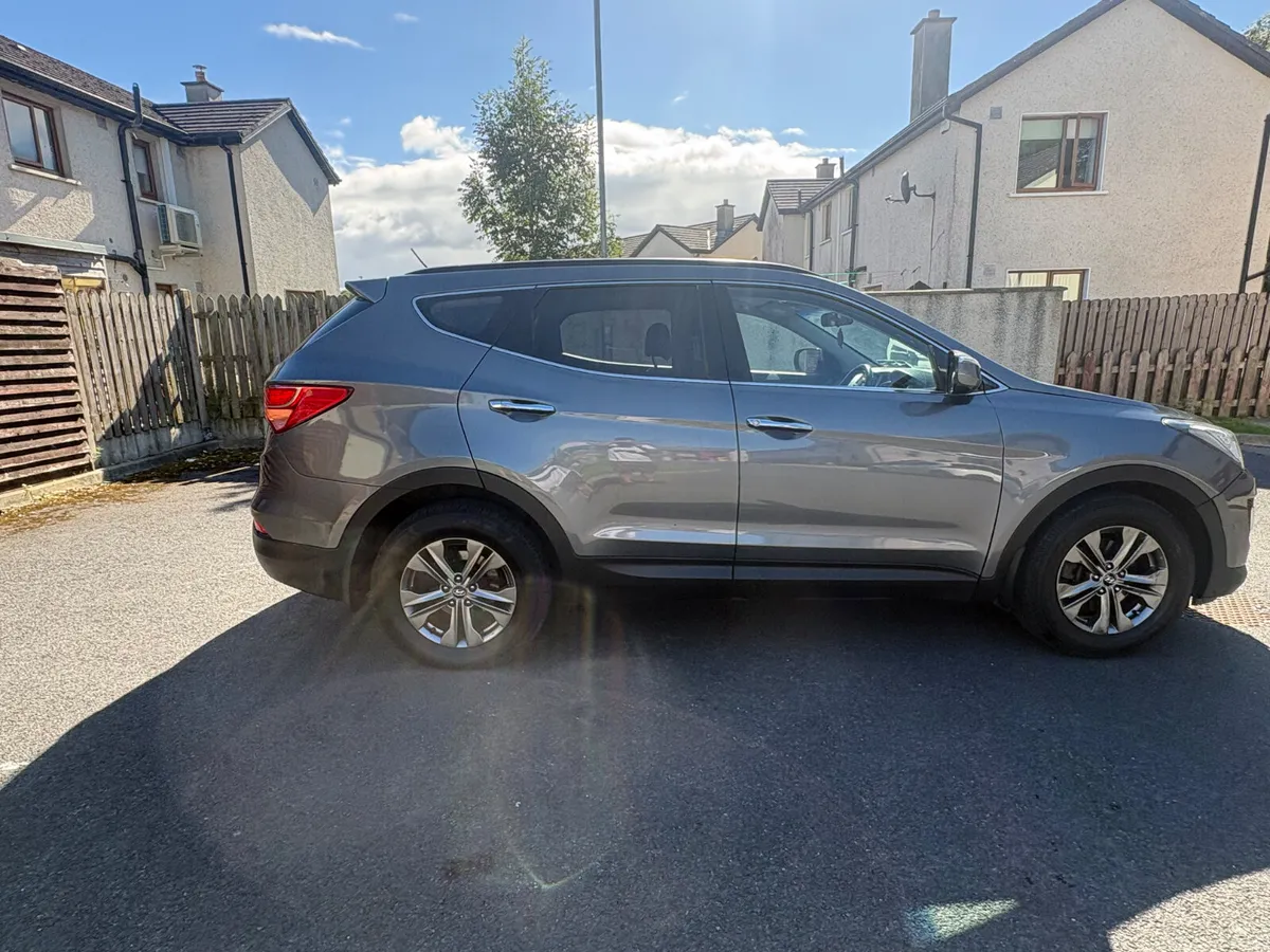 Hyundai Santa Fe 2013 - Image 5