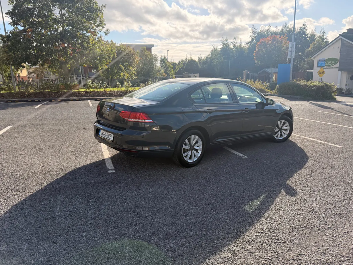 Volkswagen Passat 2016 - Image 5