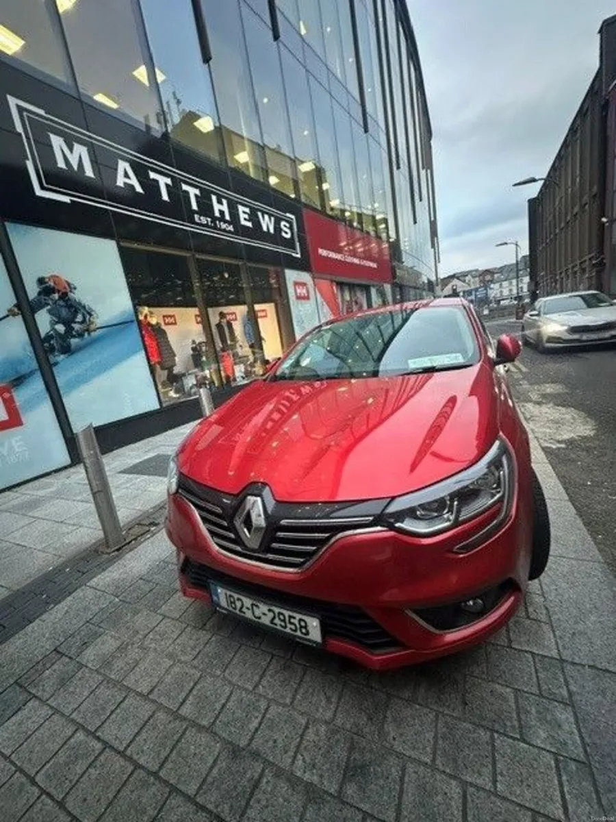 Renault Megane 2018 - Image 1