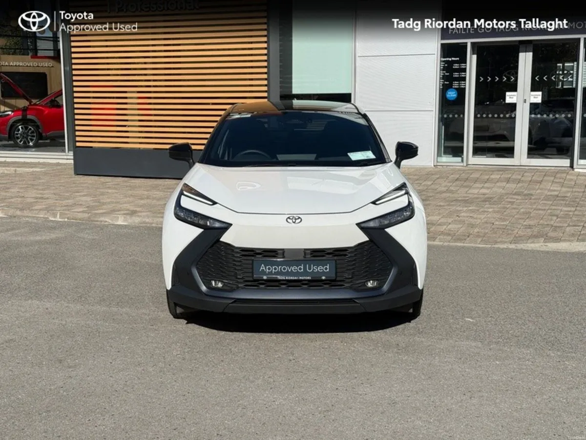 Toyota C-HR PHEV SPORT+*** DEMO SALE *** BIG SAVIN - Image 5