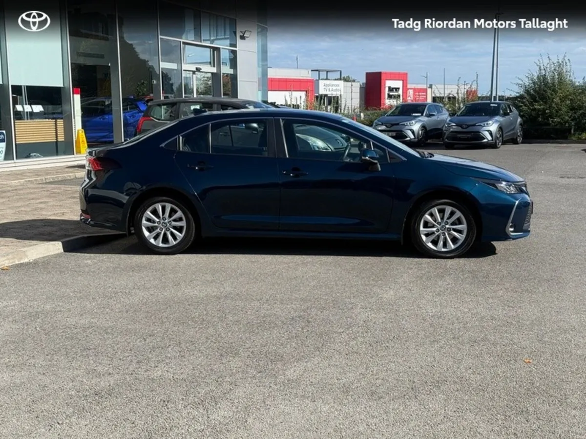 Toyota Corolla COROLLA LUNA SALOON - Image 3