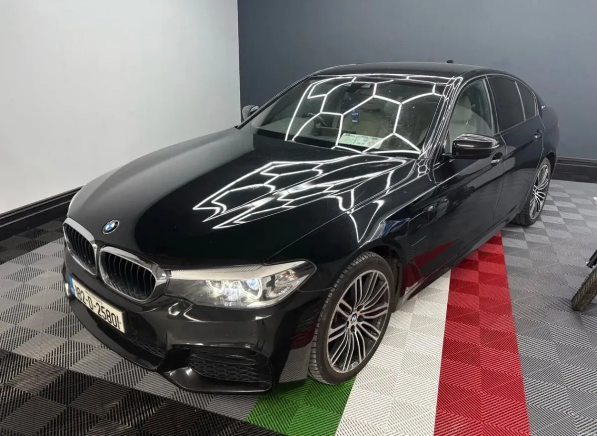 BMW 5-Series 2018 - Image 2
