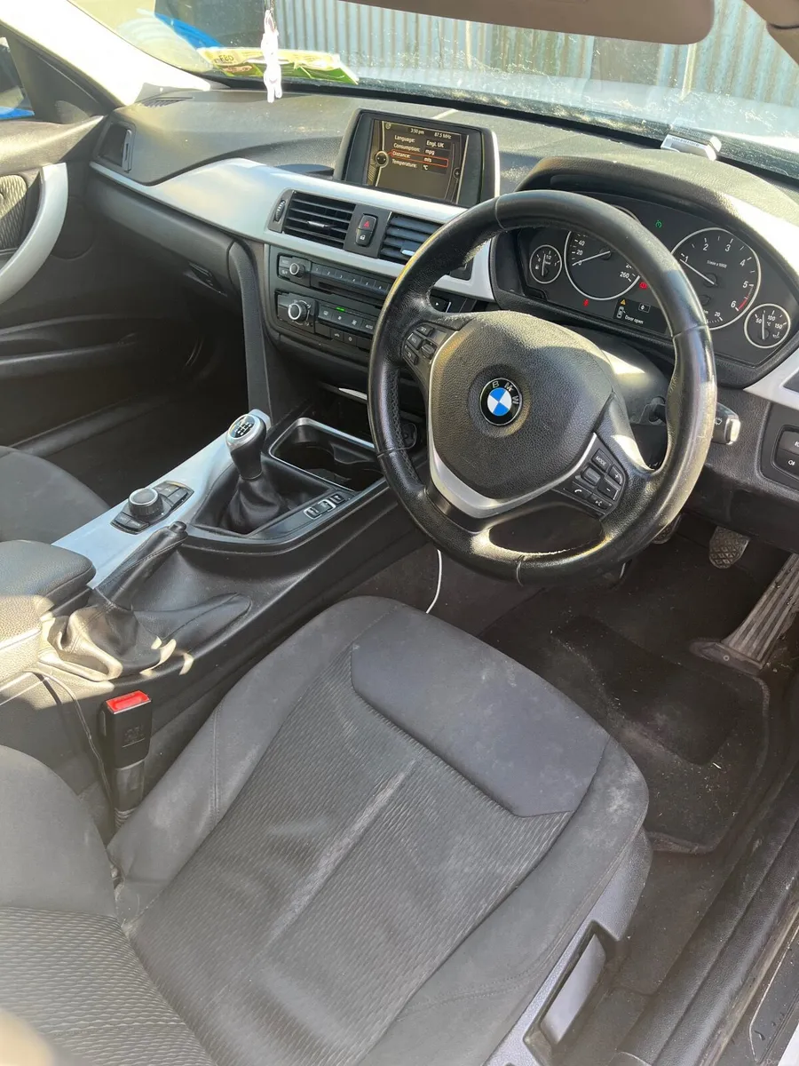 BMW 3-Series 2012 - Image 5