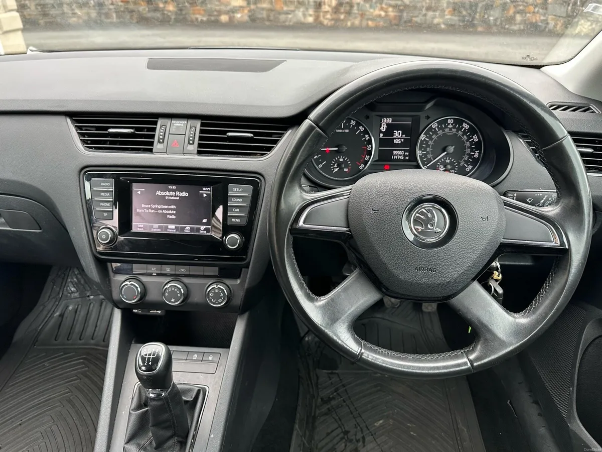 2014 Skoda Octavia - Image 6