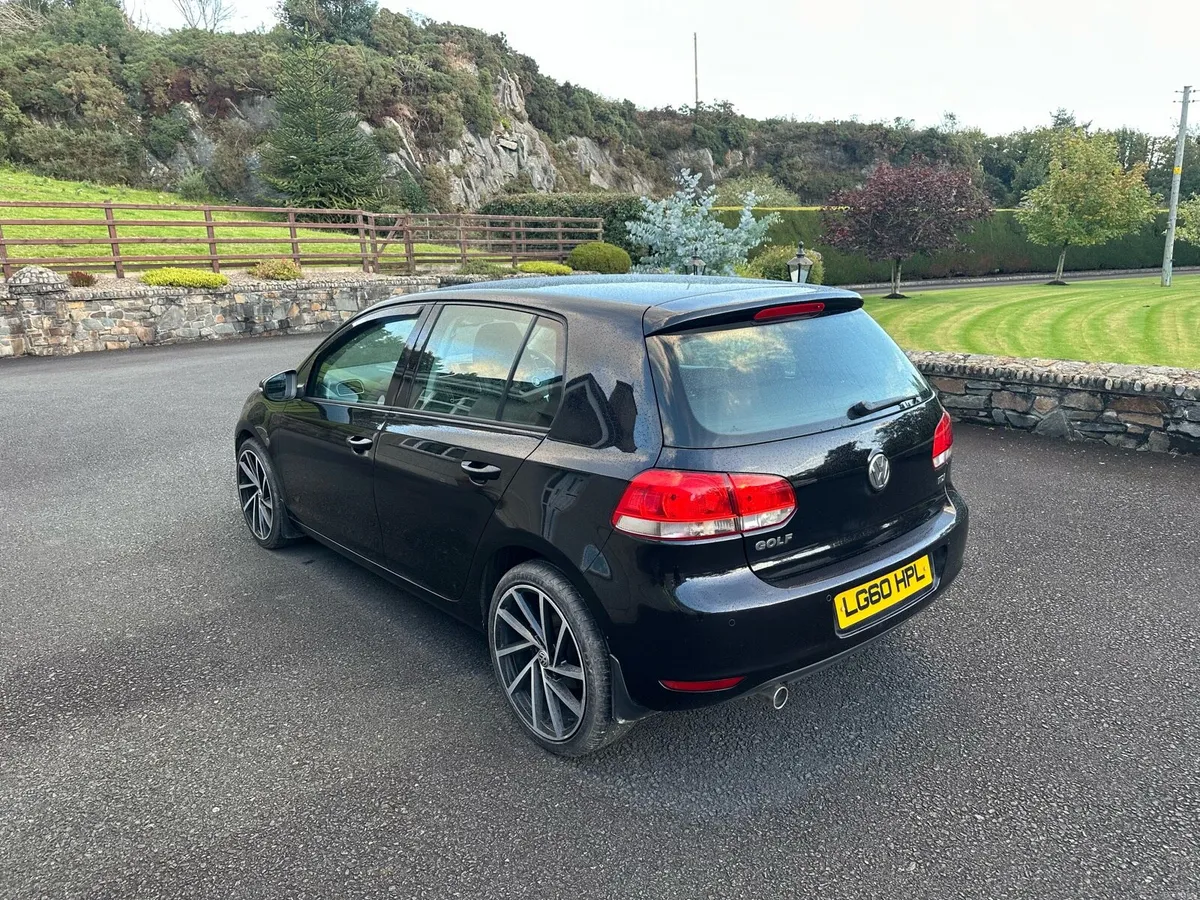 Volkswagen Golf - Image 4