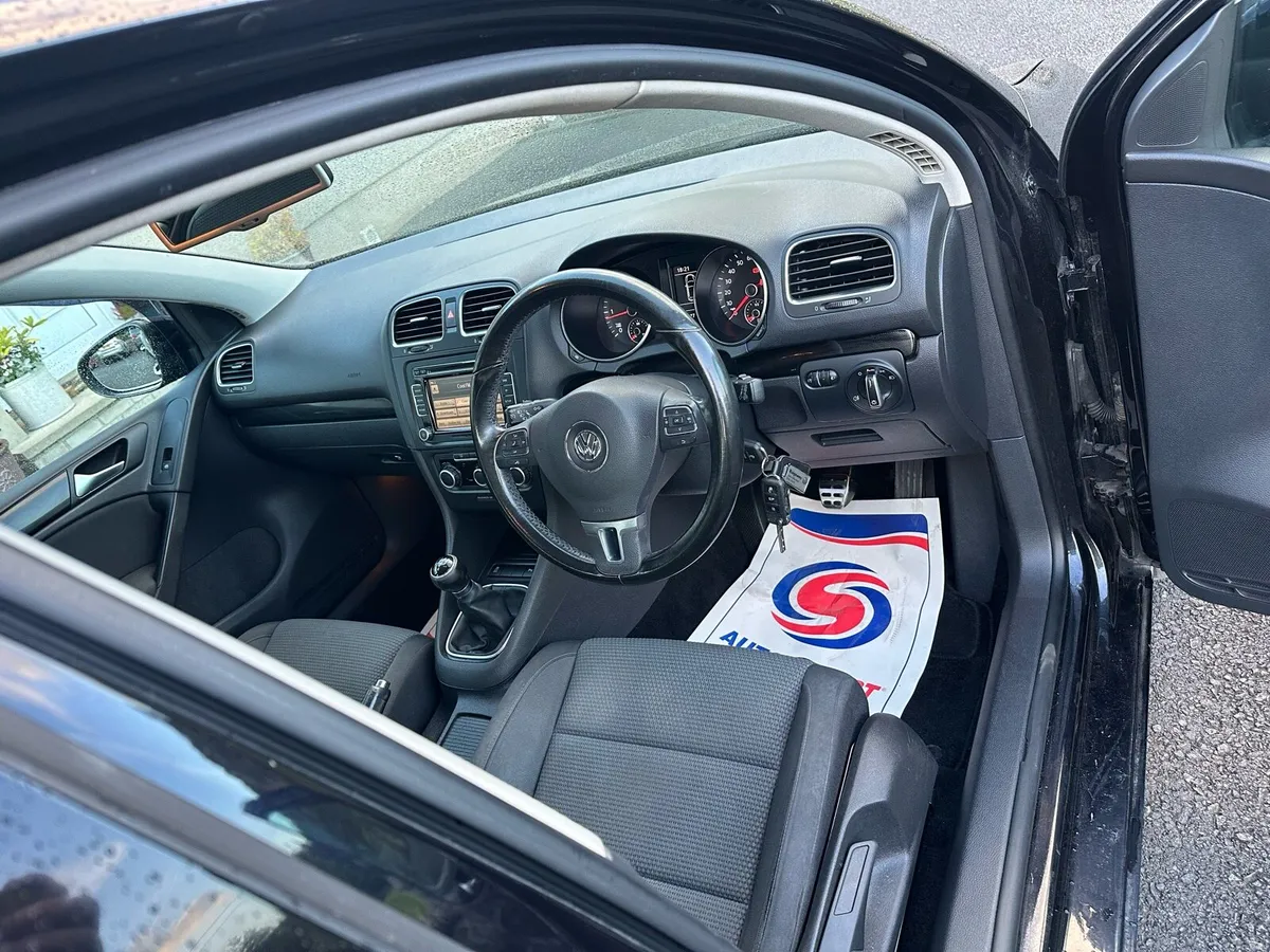 Volkswagen Golf - Image 6