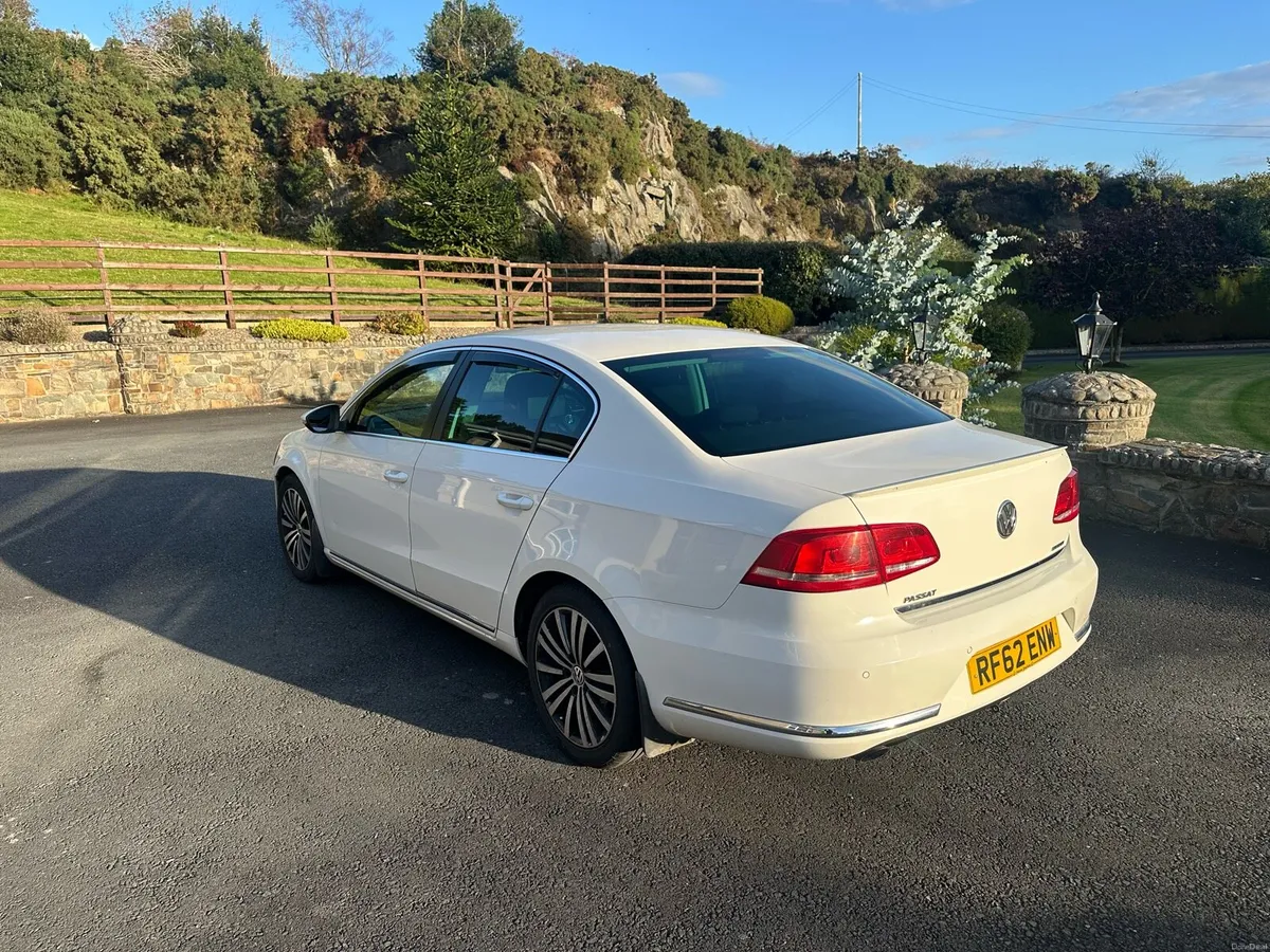 2013 Volkswagen Passat - Image 4