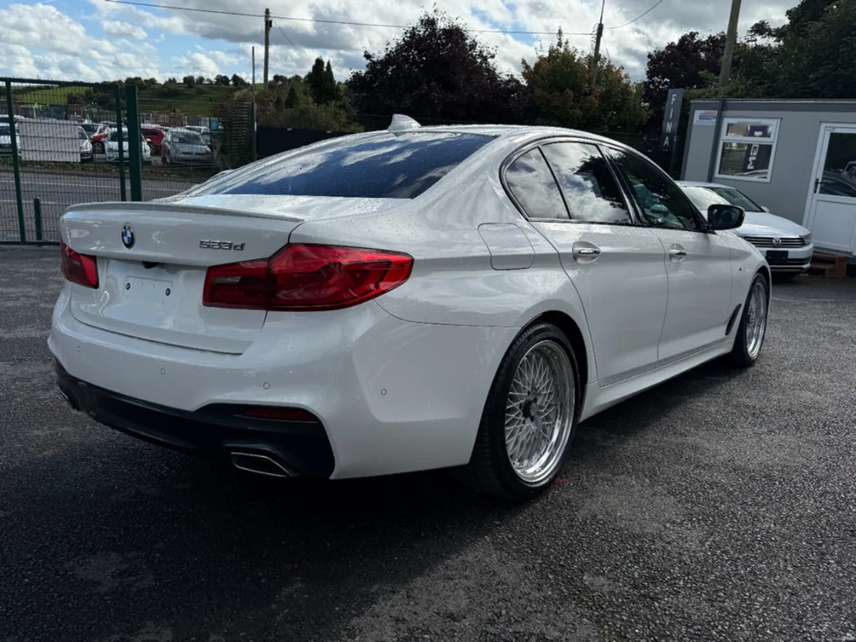 BMW 5-Series 172 // M-SPORTS // - Image 4