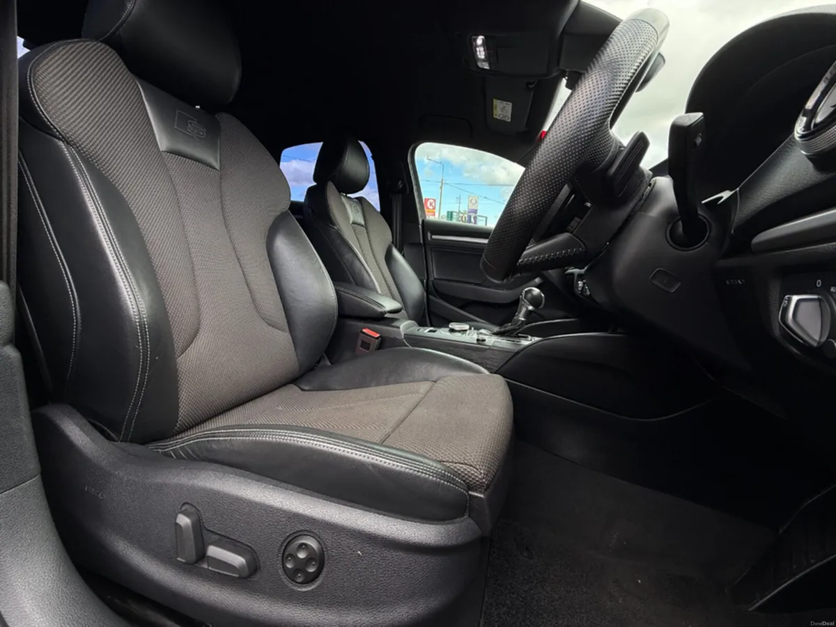 Audi A3 SALOON S-LINE EDITION 1.4 TFSI   / VIRTUAL - Image 3