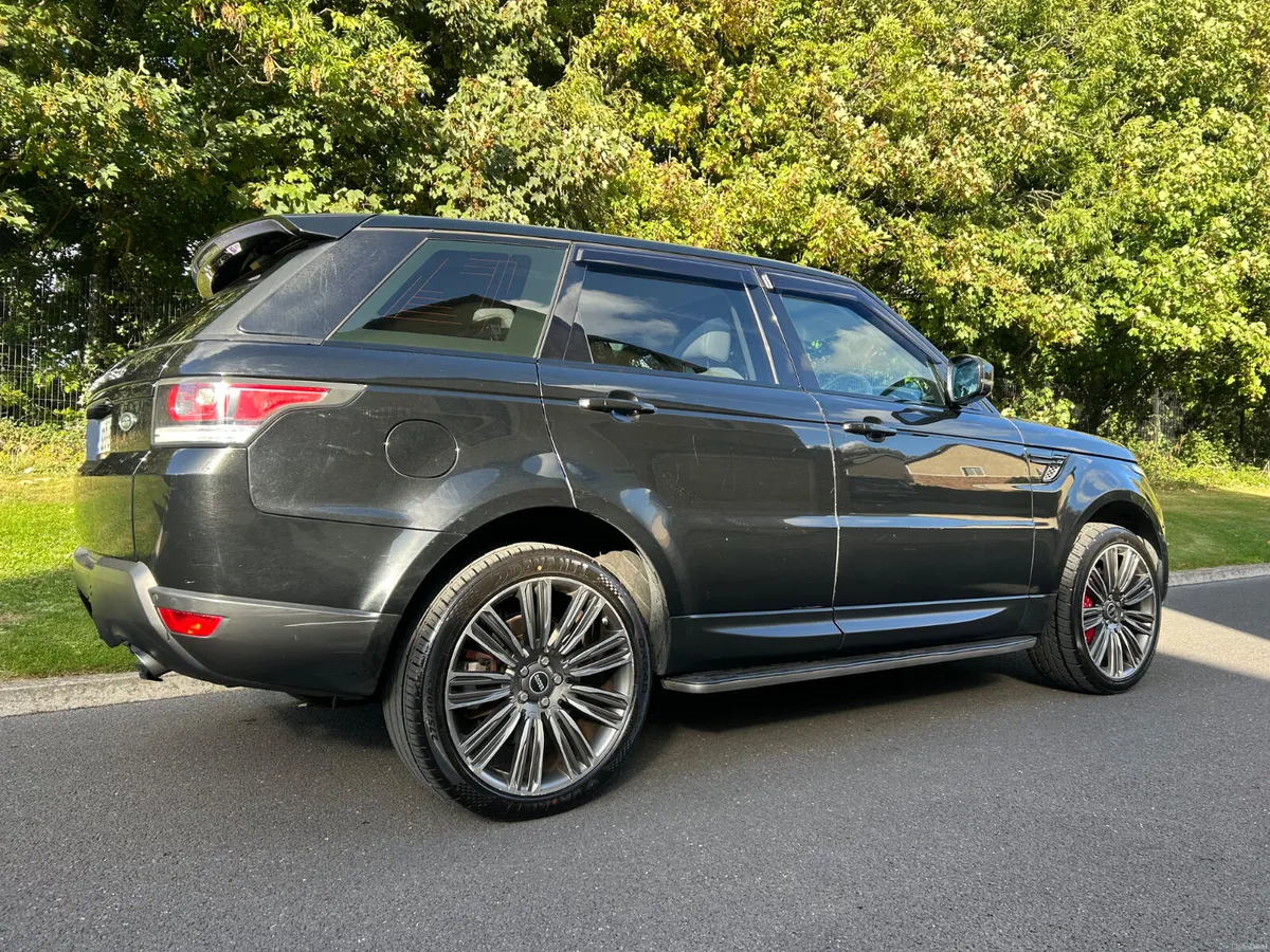 Land Rover Range Rover Sport 2015( 7 SEATER)AUTO - Image 2