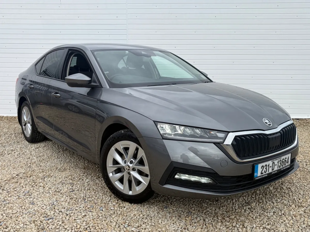 Skoda Octavia AMBITION 2.0 TDI 115HP 5DR - Image 1