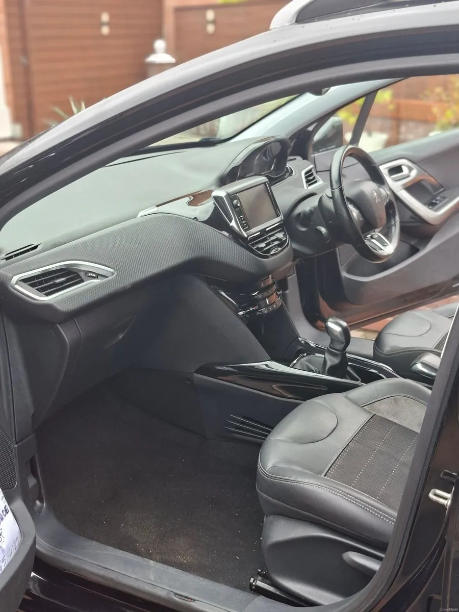 Peugeot 2008 2016 - Image 4