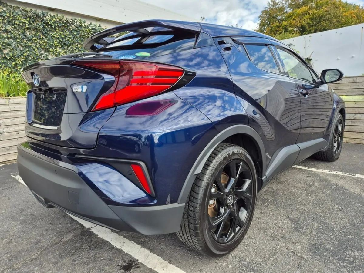 Toyota C-HR 1.8 HYBRID / SOL NERO / TOP SPEC / TAX - Image 6