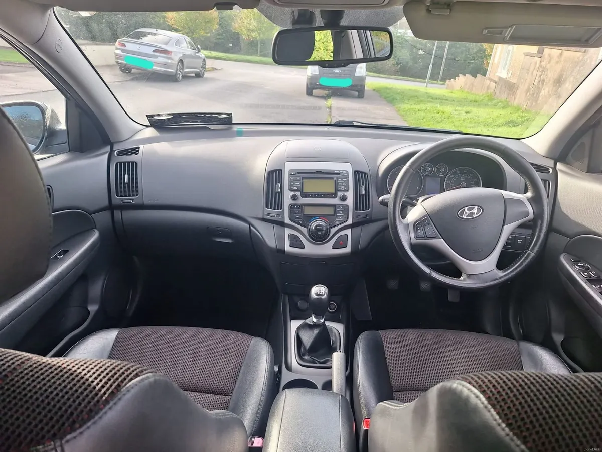 2010 Hyundai i30 Estate 1.6 CRDi Premium – 120k Mi - Image 6
