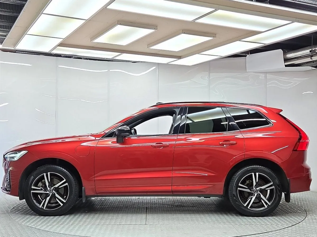 Volvo XC60 PHEV T6 (340hp) R-Design AWD - Image 5