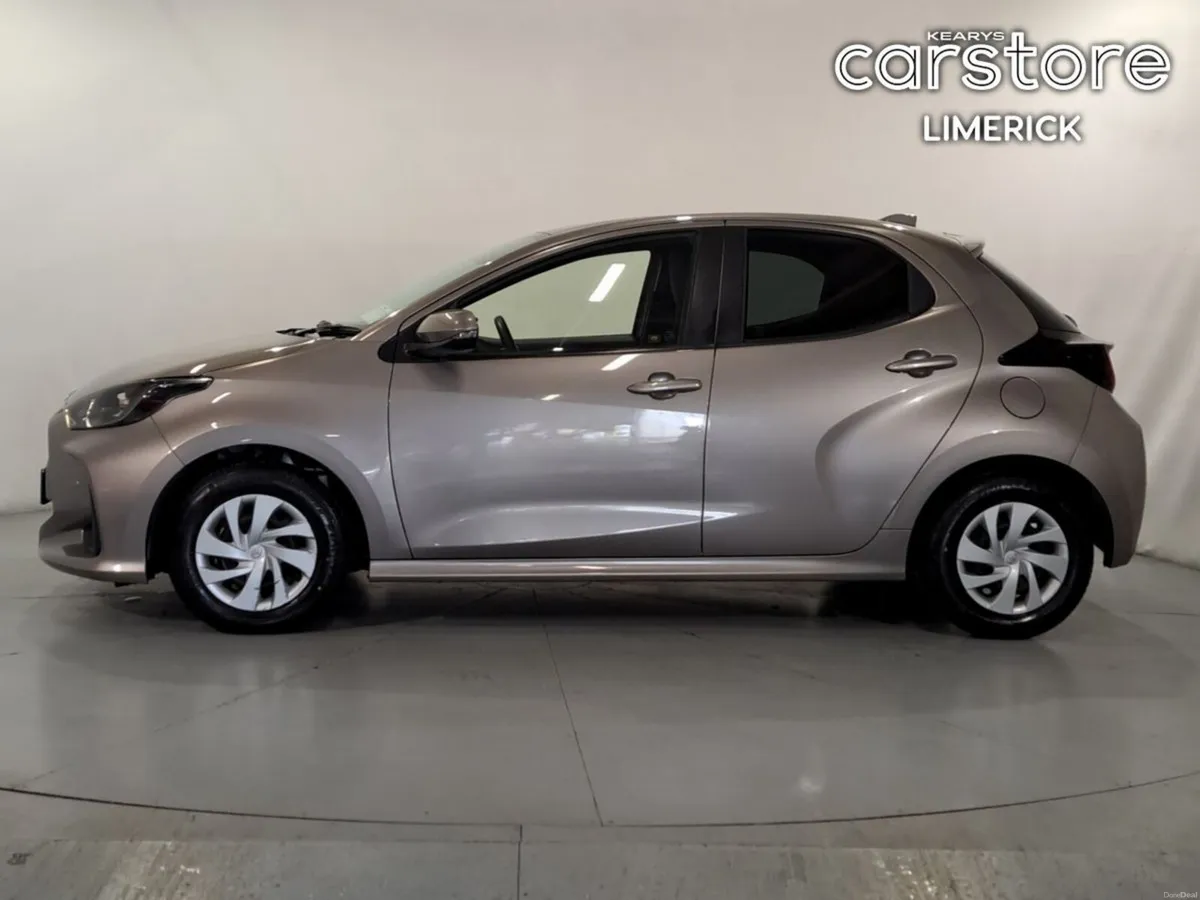 Toyota Yaris 1.5 - Image 6