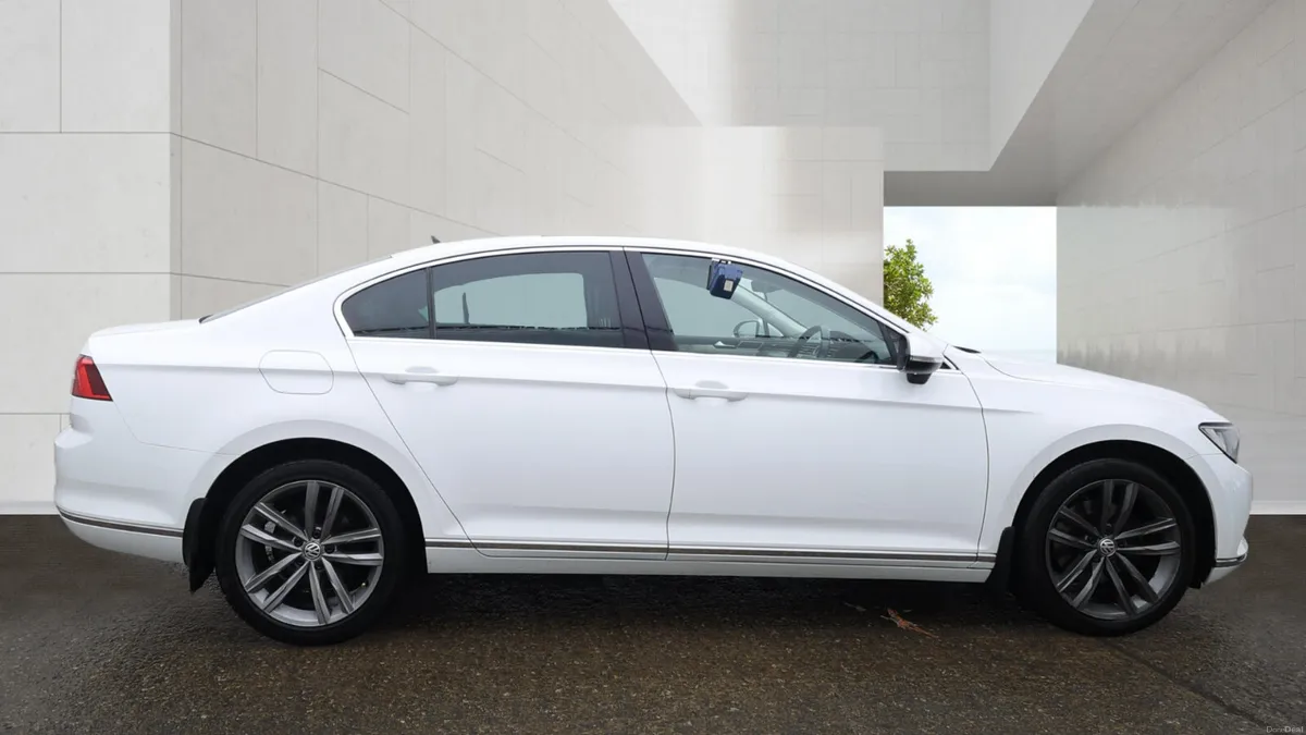 Volkswagen Passat GT LINE - FINANCE AVAILABLE - Image 5
