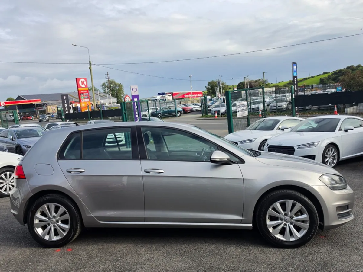 Volkswagen Golf ( 152 REG ) 1.2 TSI COMFORTLINE AU - Image 6