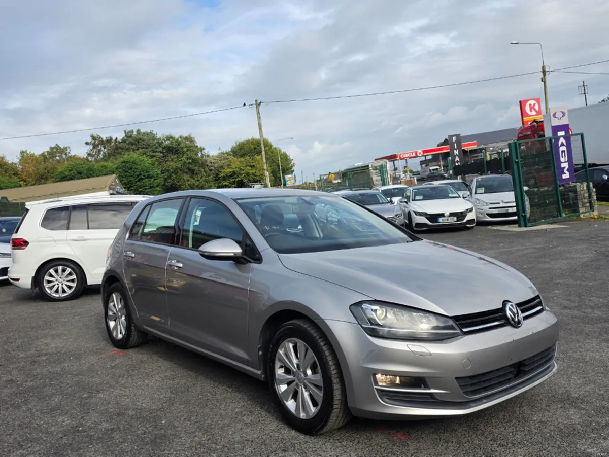 Volkswagen Golf ( 152 REG ) 1.2 TSI COMFORTLINE AU - Image 2