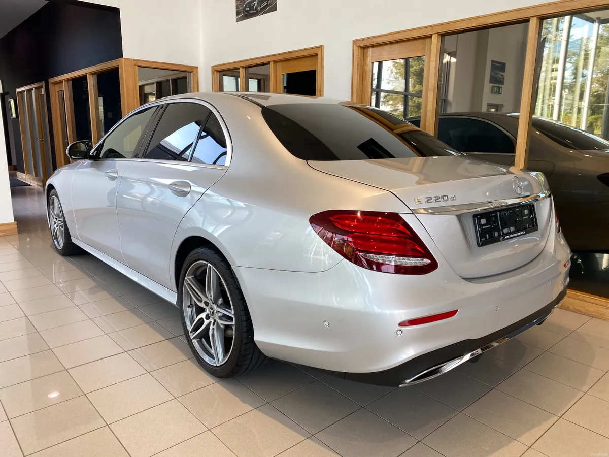 Mercedes-Benz E-Class 2019 - Image 5