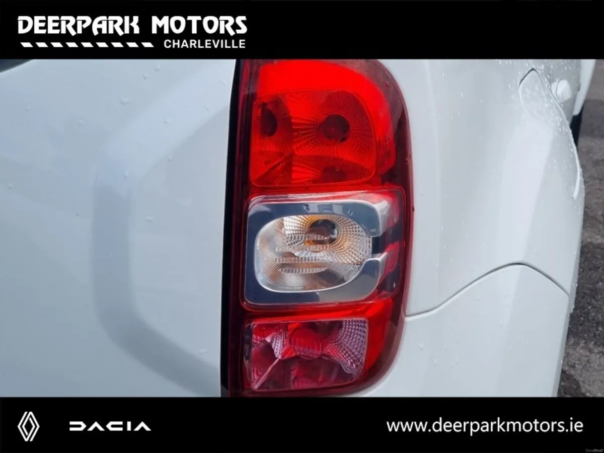 Dacia Duster 1.5 dCi 110 PRESTIGE - Image 6