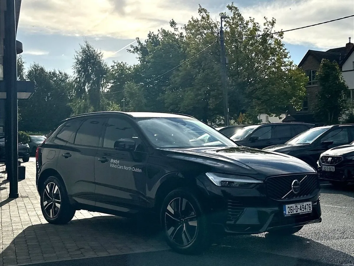 Volvo XC60 T6 Plus Dark AWD PHEV - Image 3