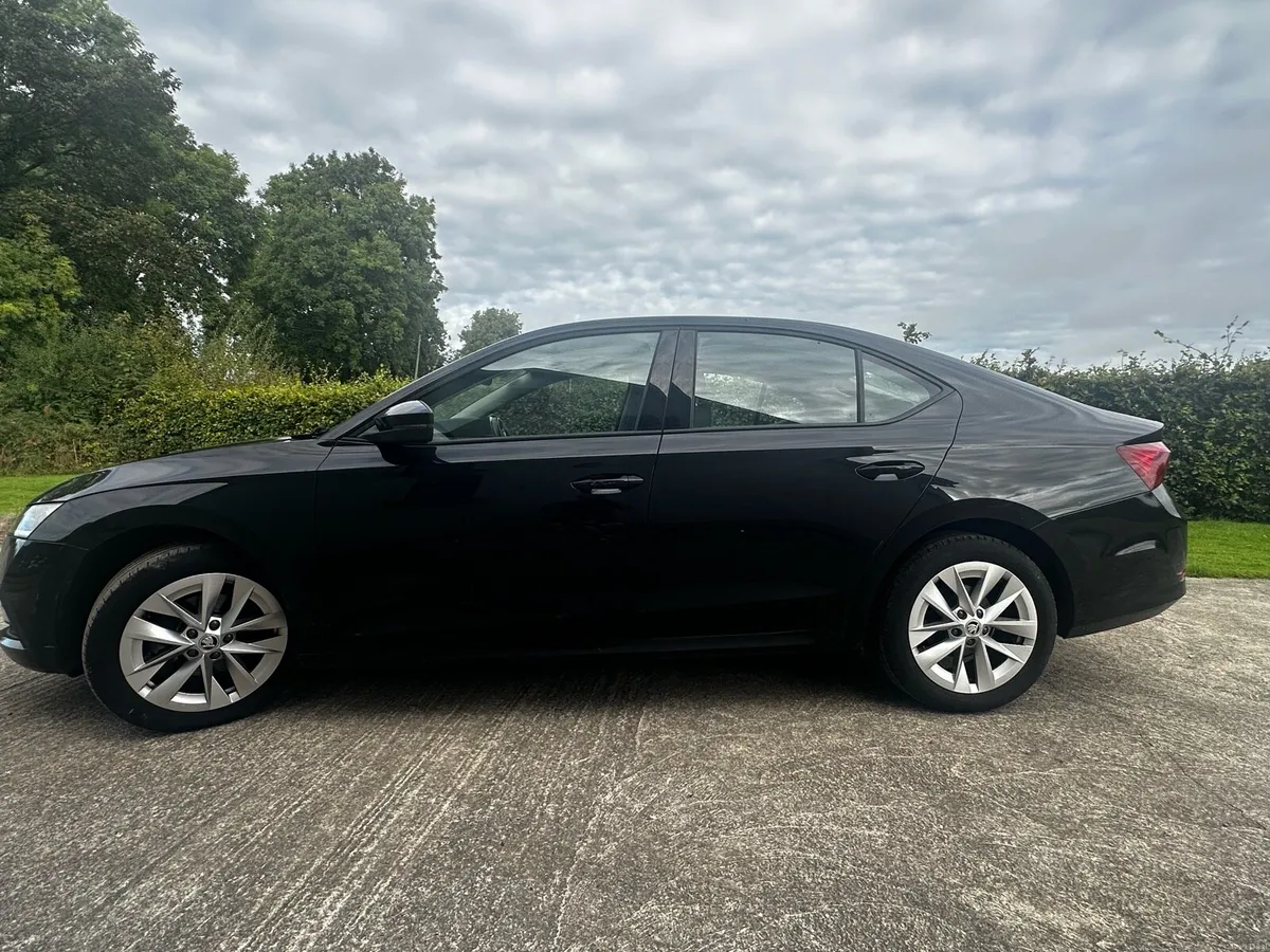 Scoda Octavia 2023 Low Mileage - Image 4