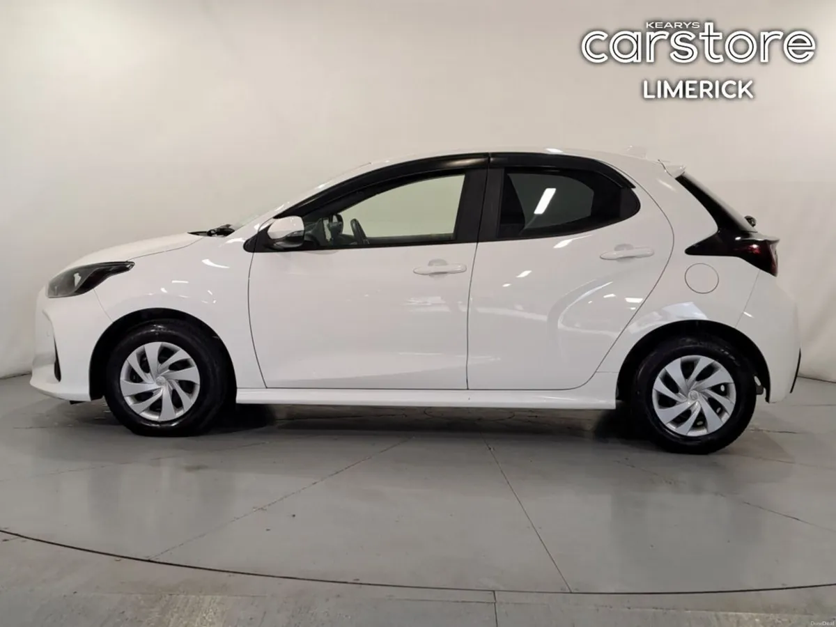 Toyota Yaris 1.5 - Image 6