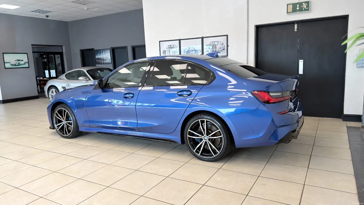BMW 330E MSPORT PRO - Image 5