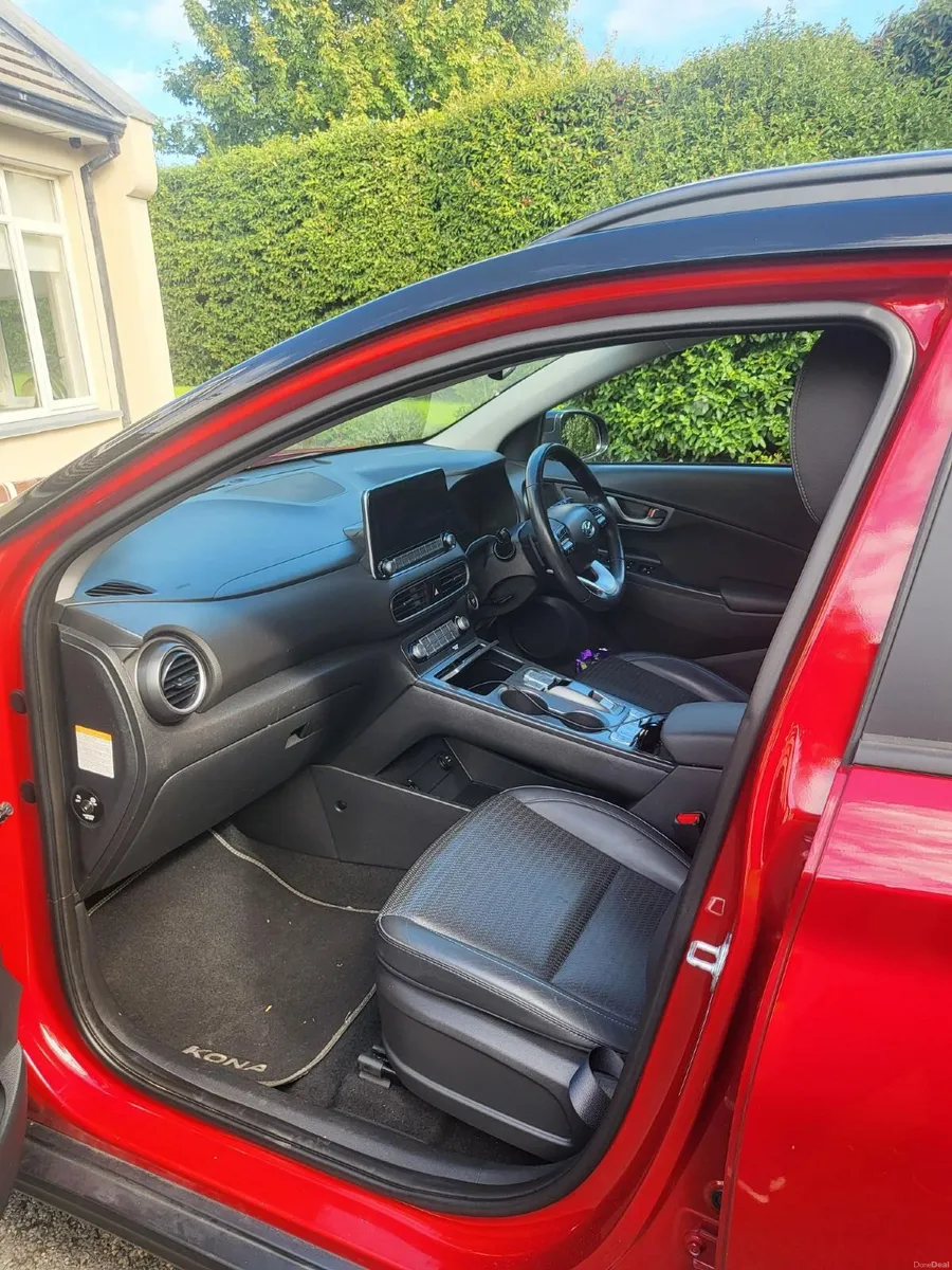 Hyundai KONA 2020 EV Premium 2 Tone - Image 2