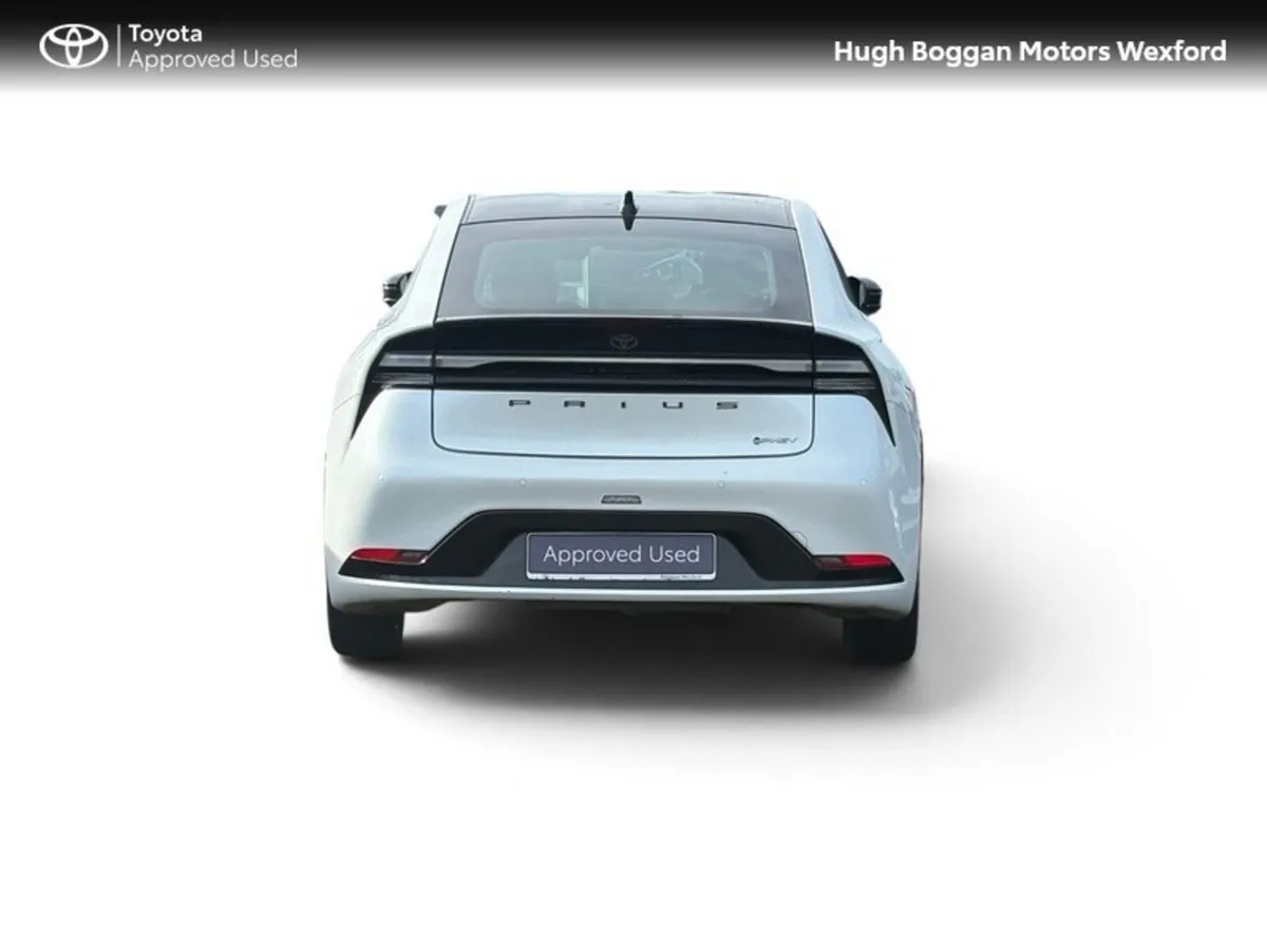 Toyota Prius PLUG-IN HYBRID - Image 4