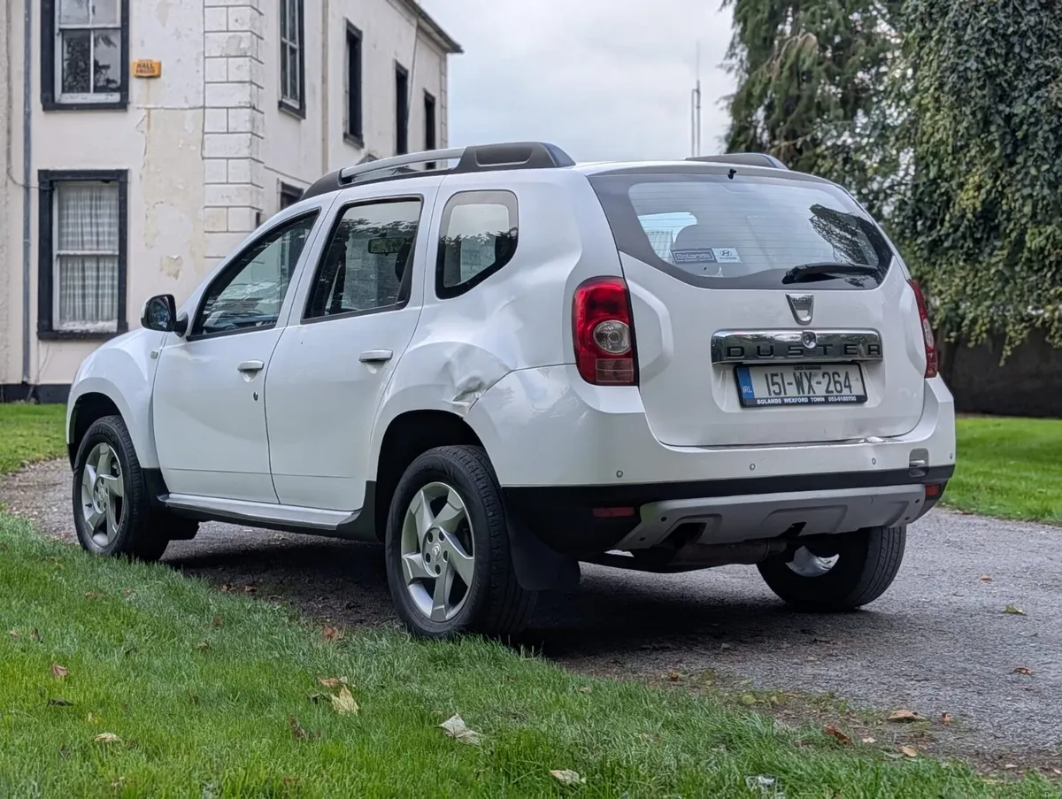 2015 DACIA DUSTER SIGNATURE 1.5 DCI 110 4 4DR - Image 4