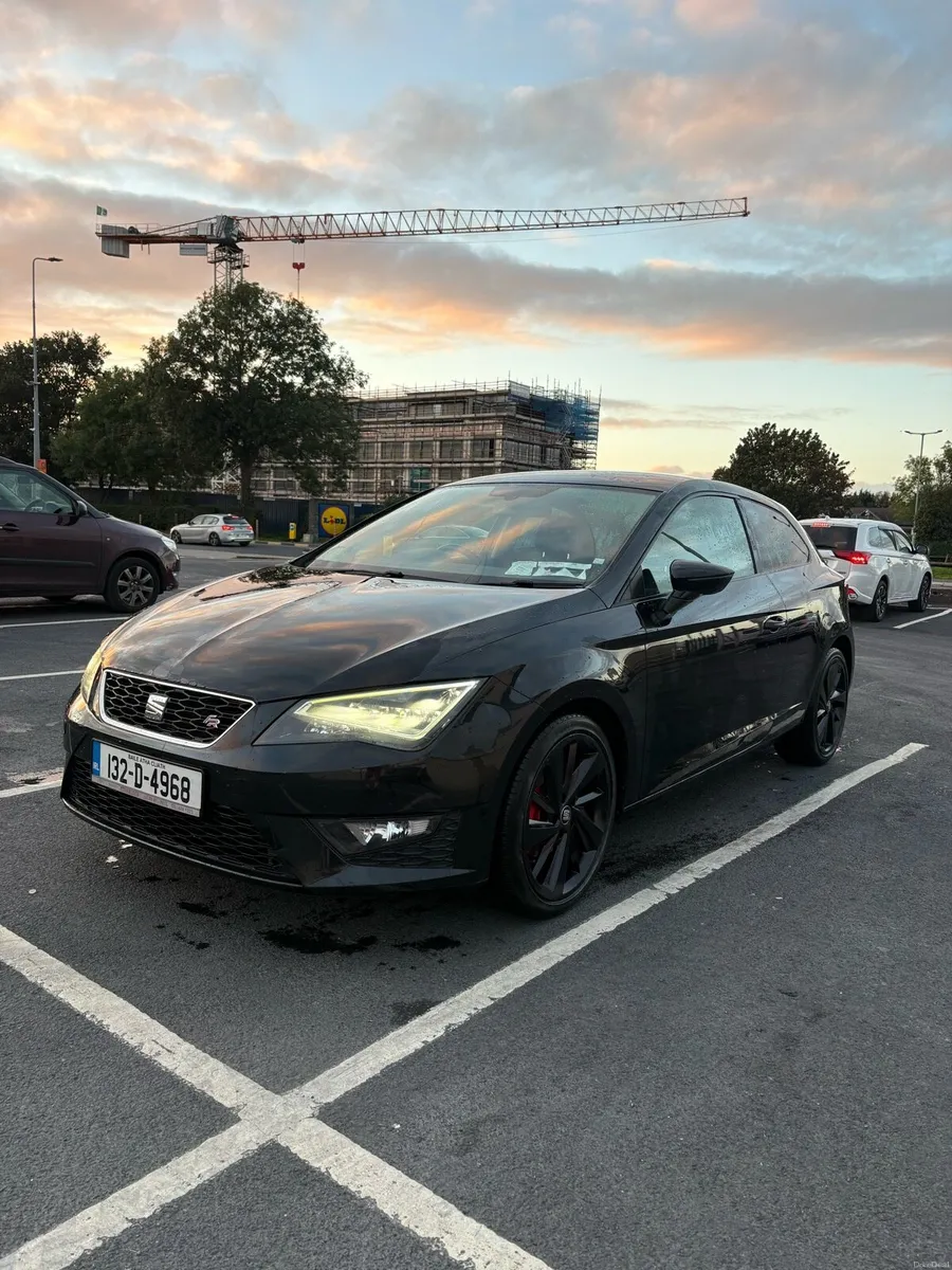 Seat Leon FR 2.0TDI 150hp 212km - Image 3