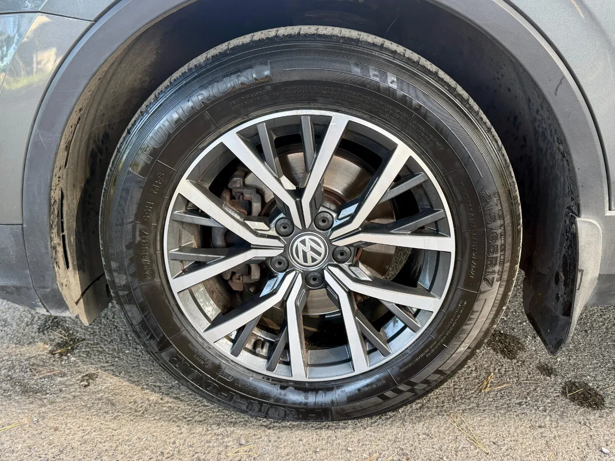 Volkswagen Tiguan 2018 - Image 6