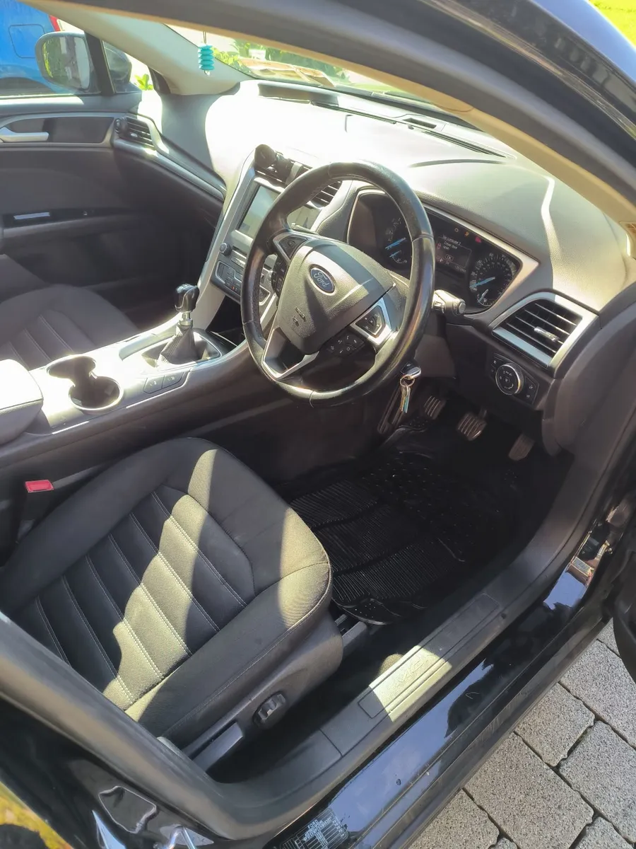 Ford Mondeo 2.0 TDCi Zetec –125k km - 09/27 NCT - Image 3