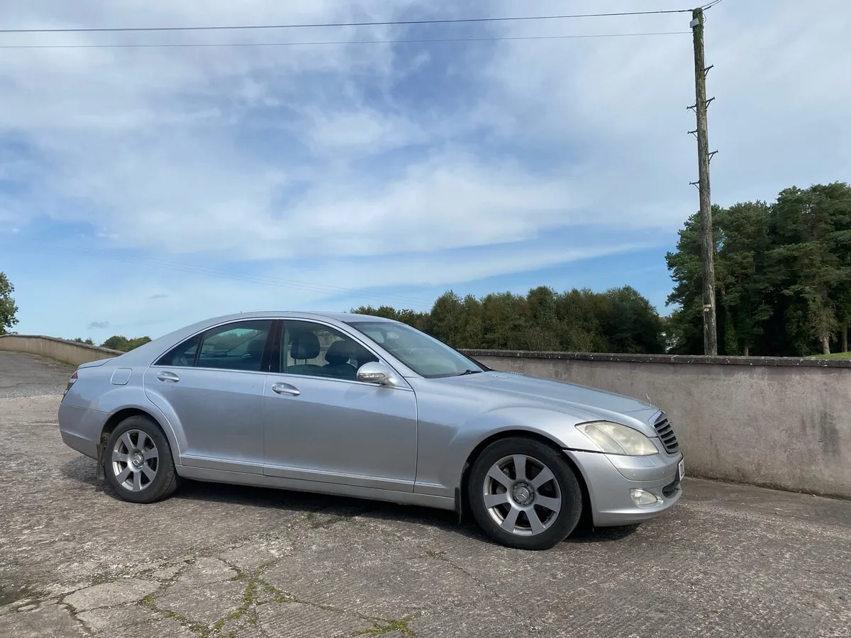 Mercedes S Class 320 - Image 2