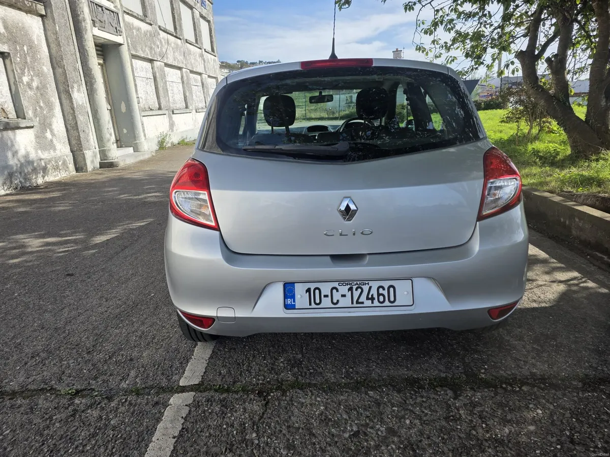 Renault clio 1.2 low km - Image 5