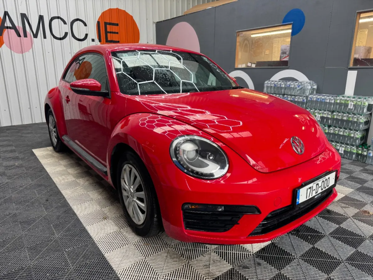 Volkswagen Beetle 2017 VOLKSWAGEN BEETLE 92,000KM - Image 1