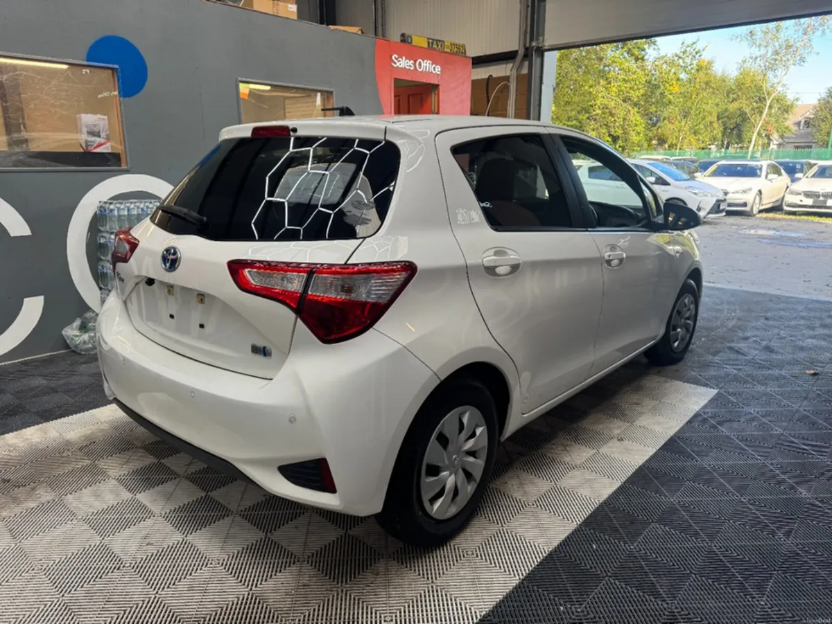 Toyota Vitz 2019 TOYOTA VITZ HYBRID F 1.5 AUTOMATI - Image 3