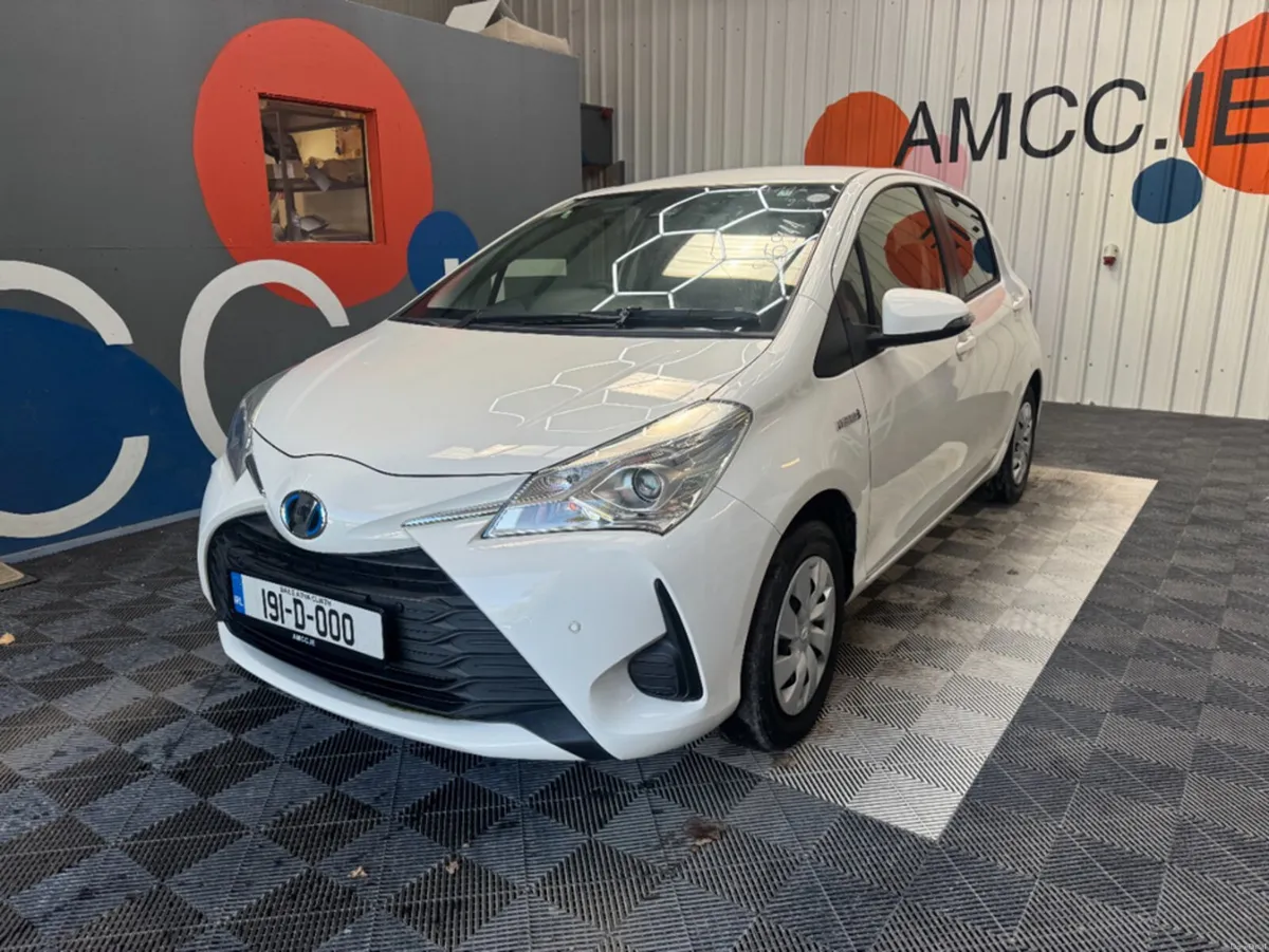 Toyota Vitz 2019 TOYOTA VITZ HYBRID F 1.5 AUTOMATI - Image 6