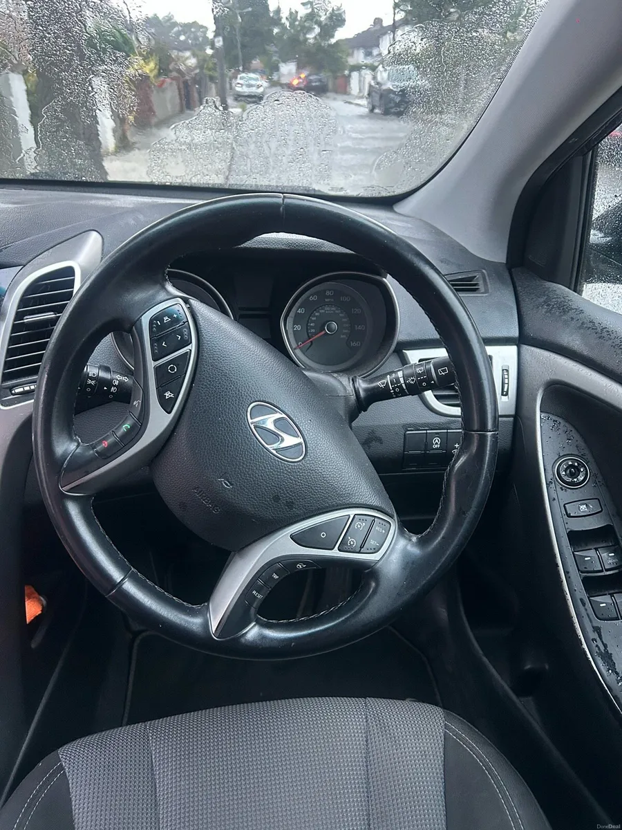Hyundai i30 - Image 6