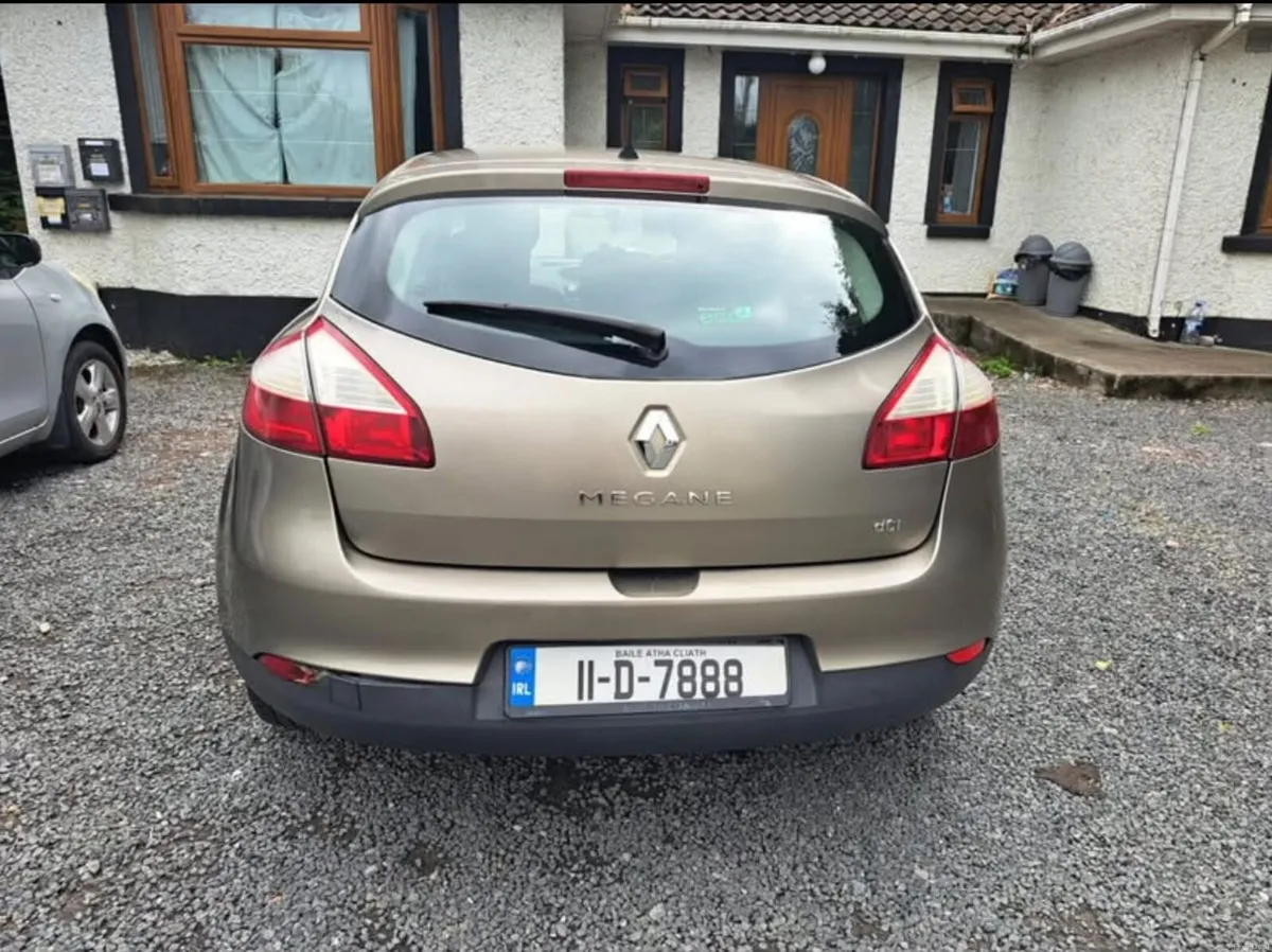 RENAULT  MEGANE 2011 - Image 6