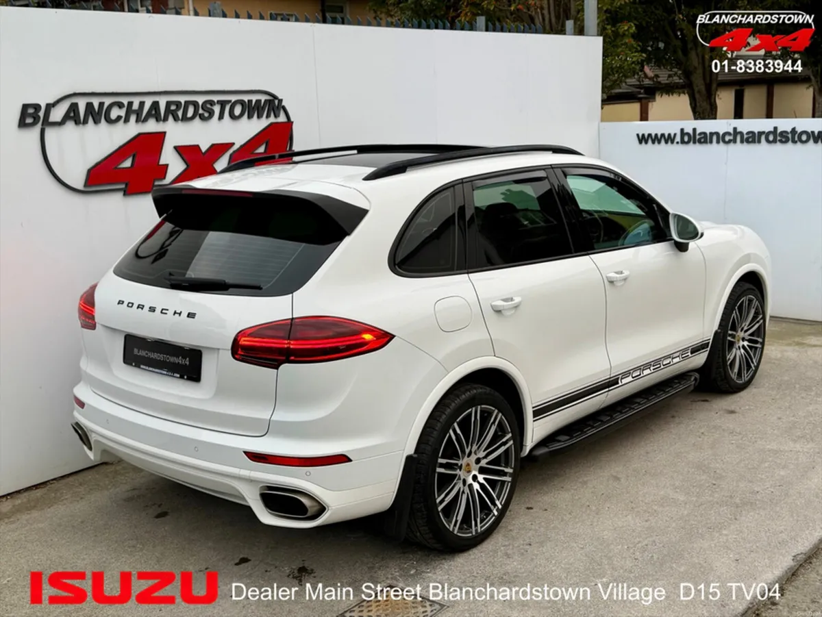 Porsche Cayenne 2 SEAT COMMERCIAL NO VAT - Image 2