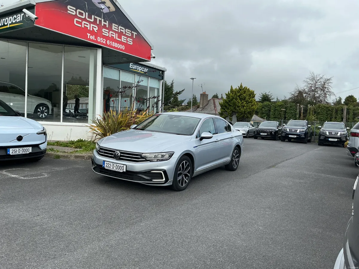 2022 VOLKSWAGEN PASSAT SALOON 1.4 HYBRID - Image 1
